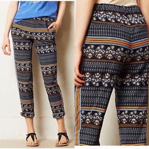 Anthro • Blue Geo Printed Cropped Pants, size 2